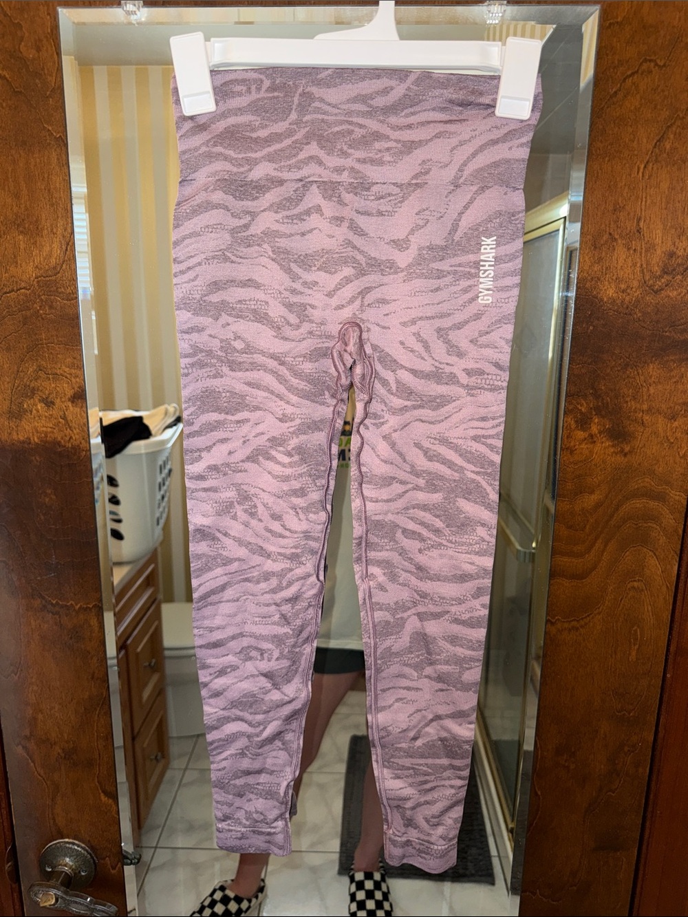 Gymshark Wonen’s Lavender Pink Animal-Print Leggings
